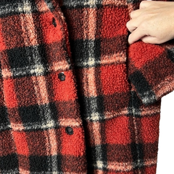 Love Tree Faux Fur Red Plaid Women's Winter Coat Sherpa Fleece Jacket READ SZ L - Picture 3 of 9